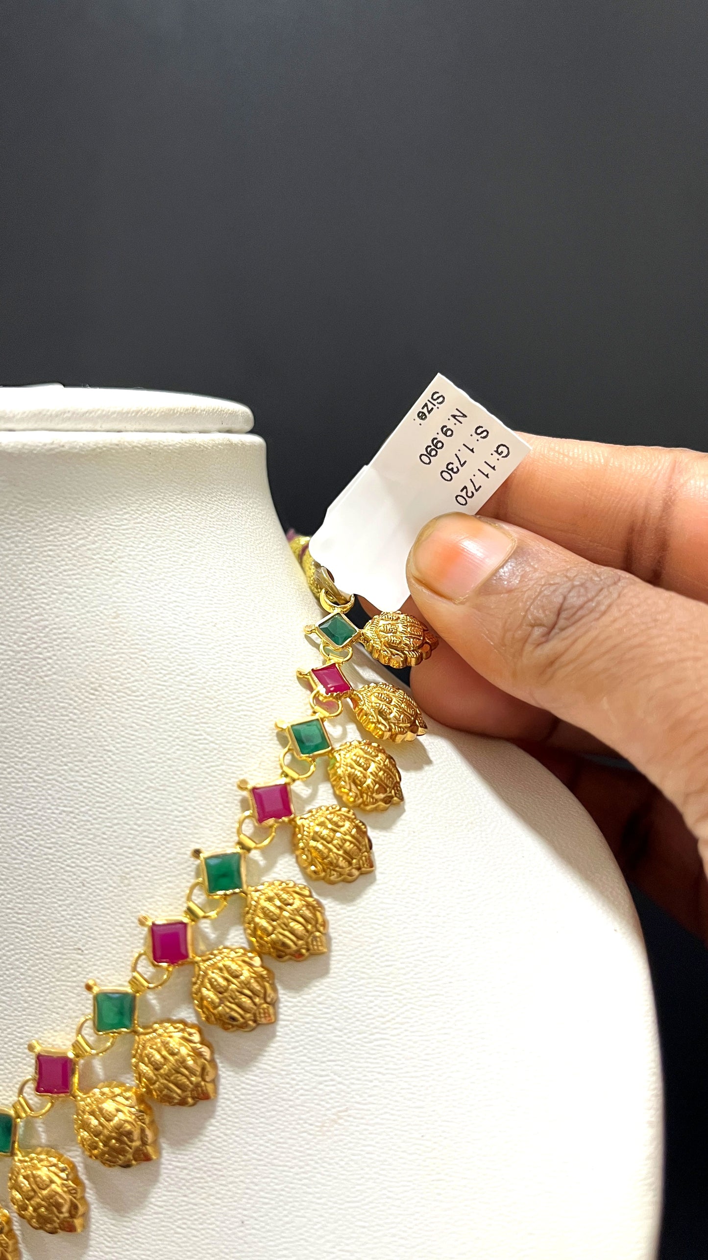 Saravana Jewellers 9.99gms NECKLACE 22K Yellow Gold