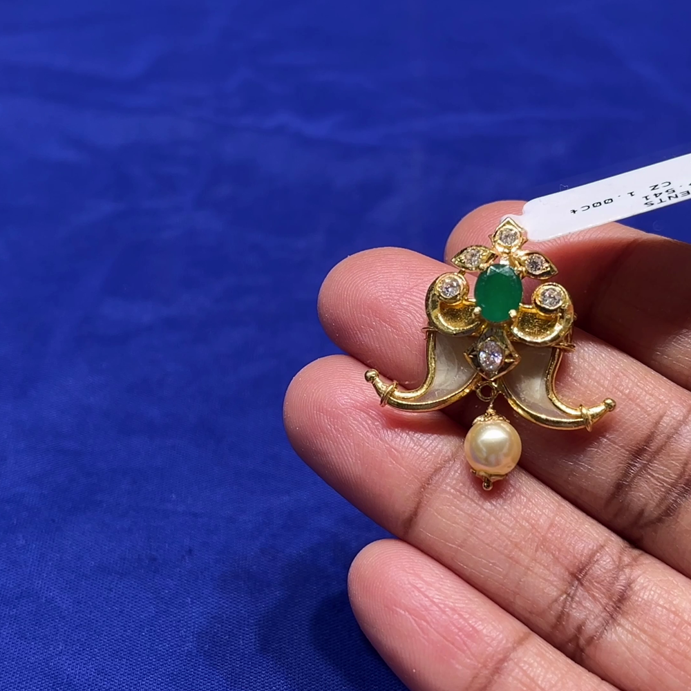 CMR 5.541gms Pendent 22K Nakshi