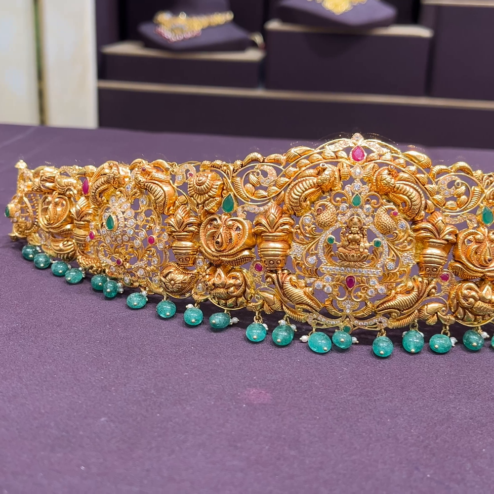 CMR 117.868gms VADDANAM 22K Nakshi