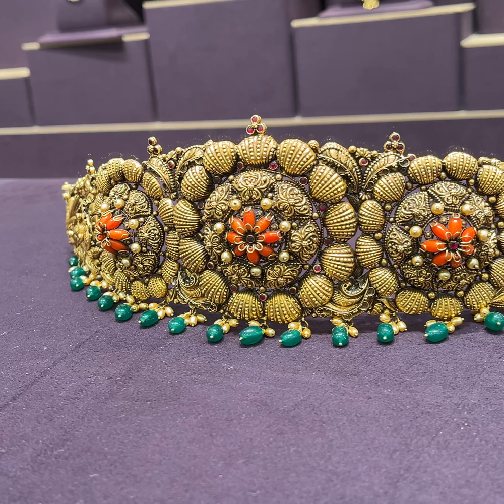 CMR 134.89gms VADDANAM 22K Nakshi