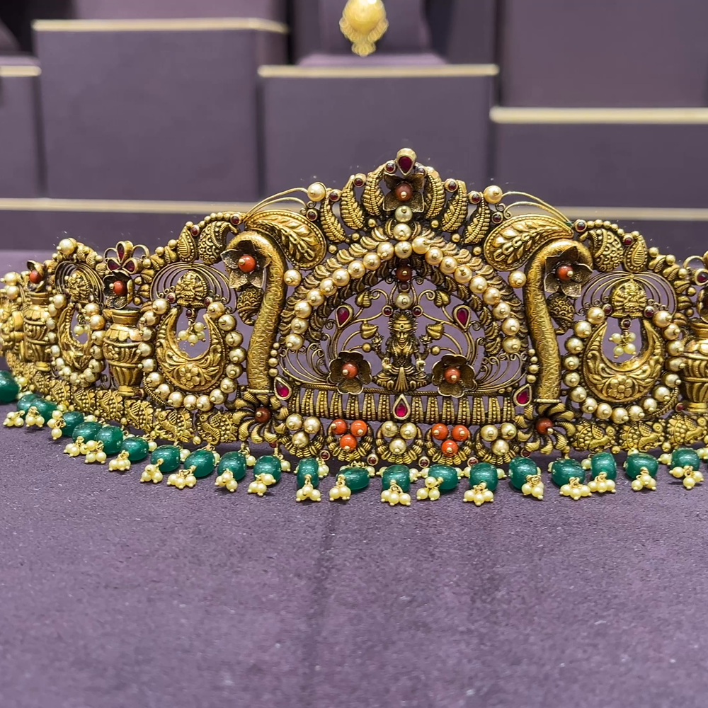 CMR 130.063gms VADDANAM 22K Nakshi