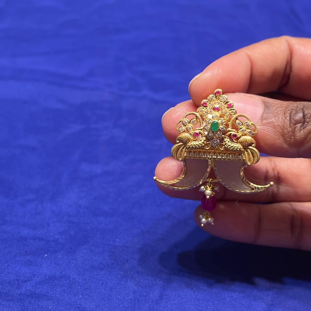 CMR 6.864gms Pendent 22K Nakshi