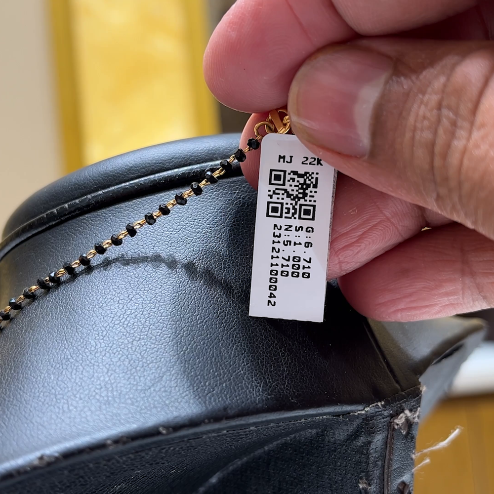 MUKUNDA JEWELLERS 5.71gms SHORT BLACK BEADS 22K Yellow Gold