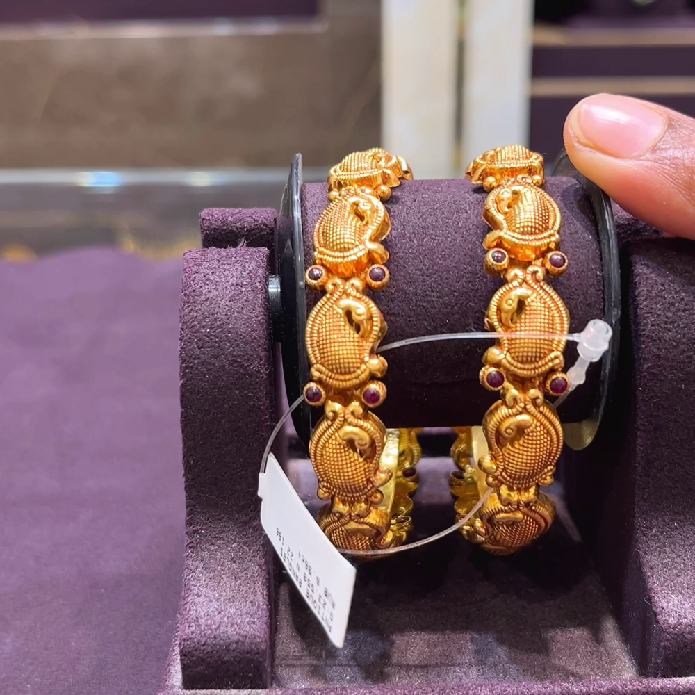 CMR 22.166gms BANGLES 22K Nakshi