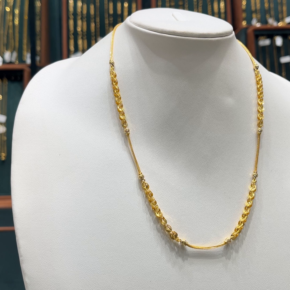 CMR 9.905gms CHAINS 22K Nakshi