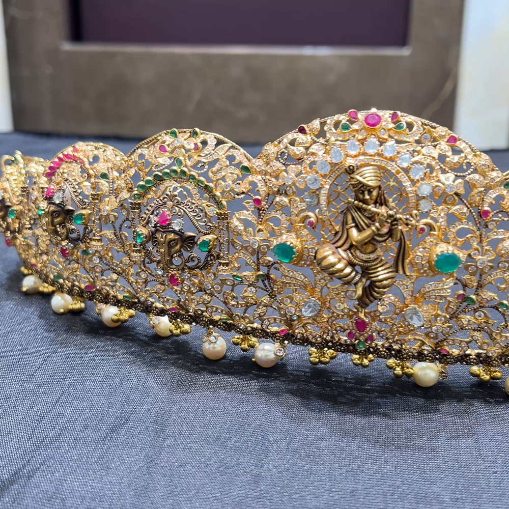 CMR 189.285gms VADDANAM 22K Nakshi