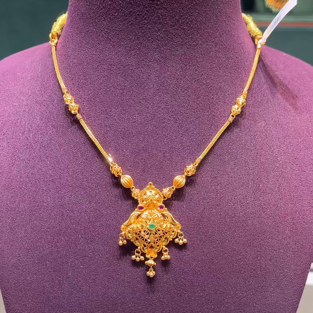 Short Necklace Low Weight Gold Necklace Designs Party Wear Gold