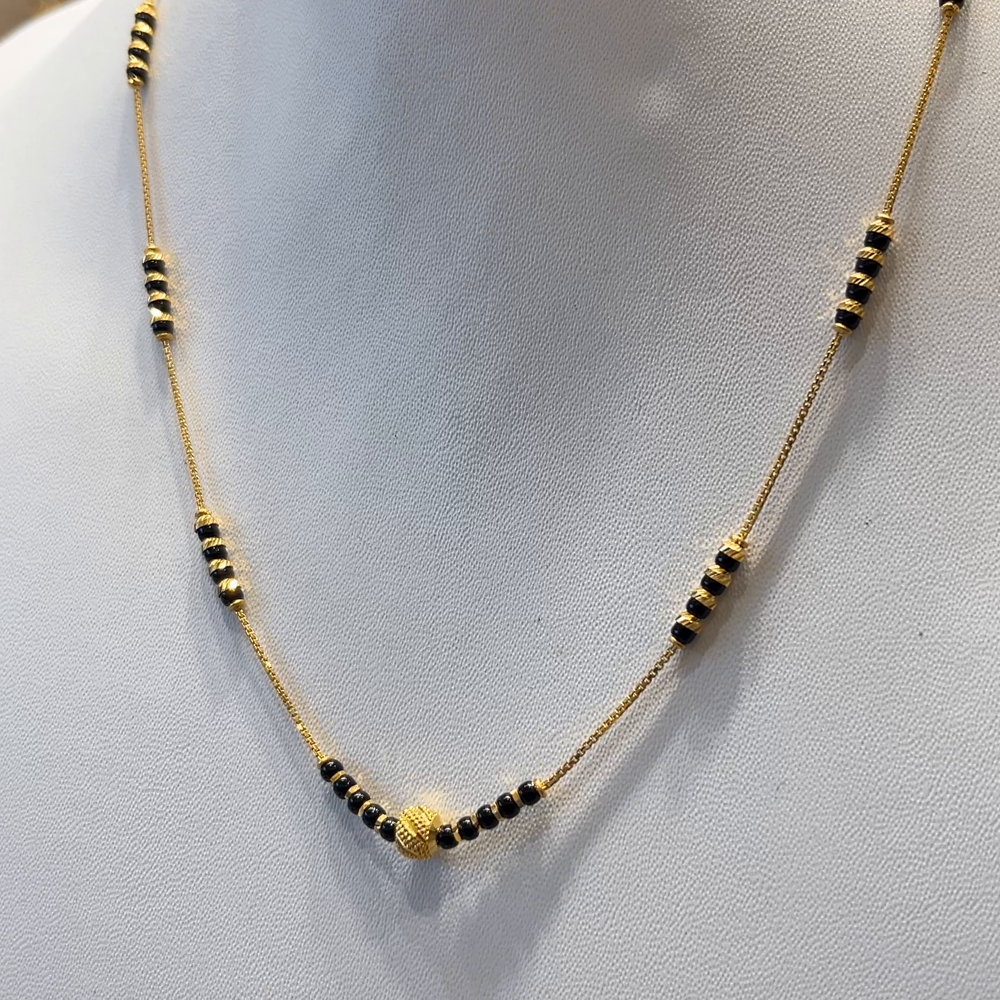 CMR 5.55gms SHORT BLACK BEADS 22K Nakshi