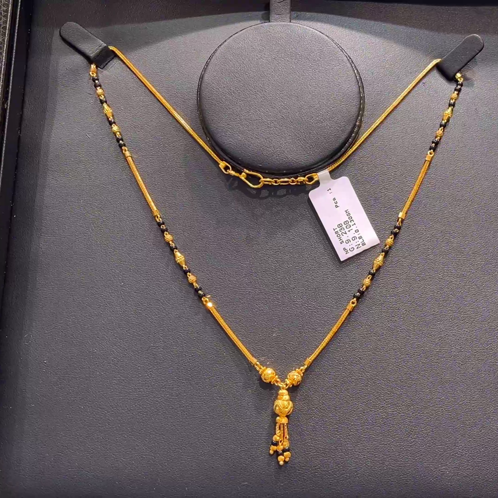 SOUTH INDIA 9.108gms SHORT BLACK BEADS 22K Yellow Gold