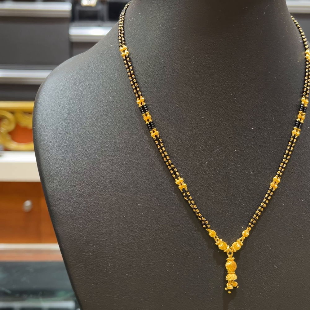 RS BROTHERS 7.467gms SHORT BLACK BEADS 22K Yellow Gold