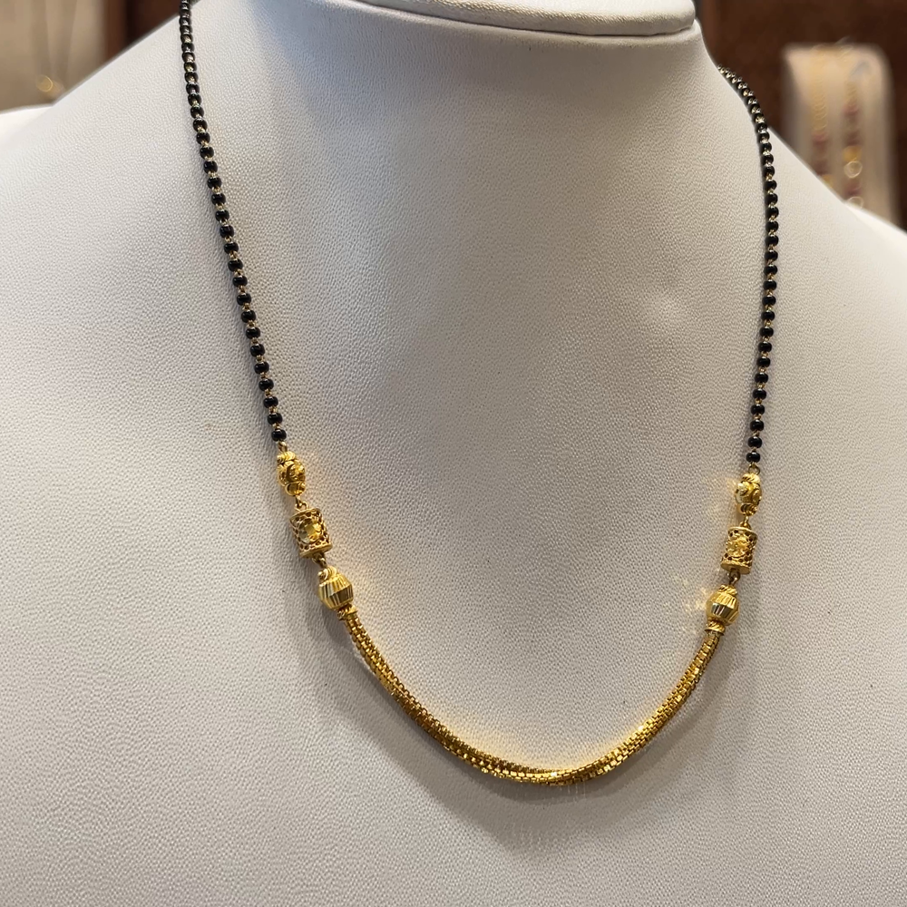 CMR 6.945gms SHORT BLACK BEADS 22K Nakshi