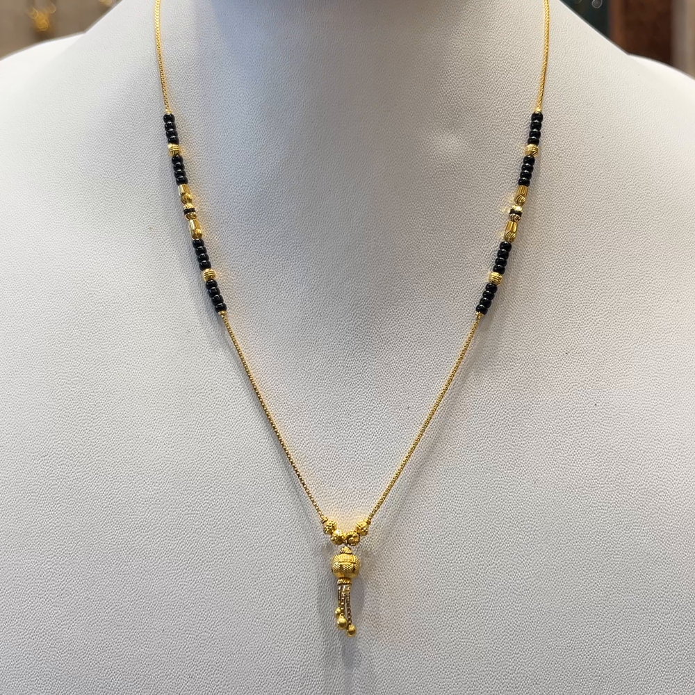 CMR 5.52gms SHORT BLACK BEADS 22K Nakshi