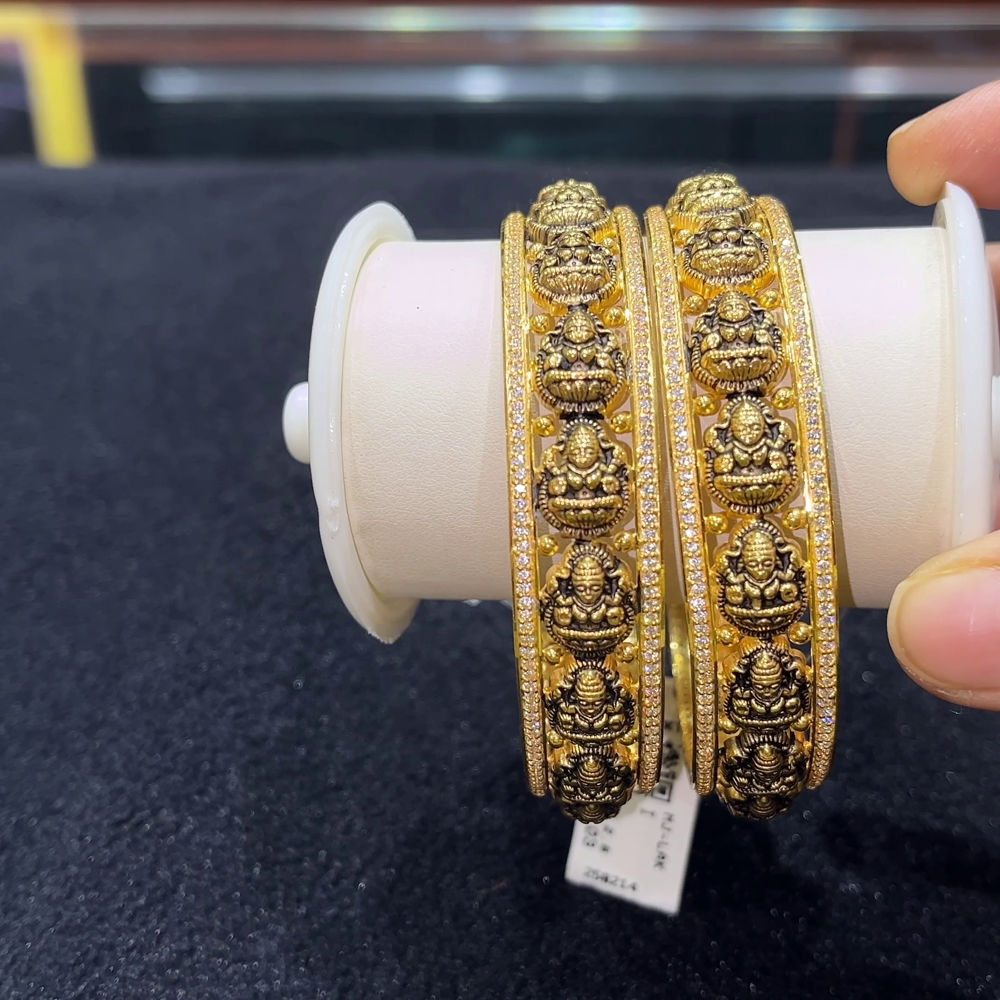 RS BROTHERS 39.135gms BANGLES 22K Nakshi