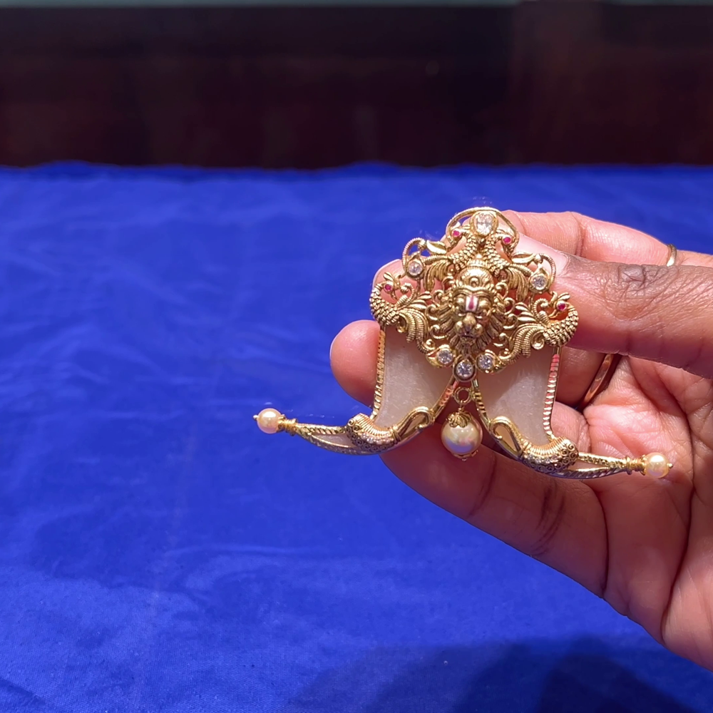 CMR 11.988gms Pendent 22K Nakshi