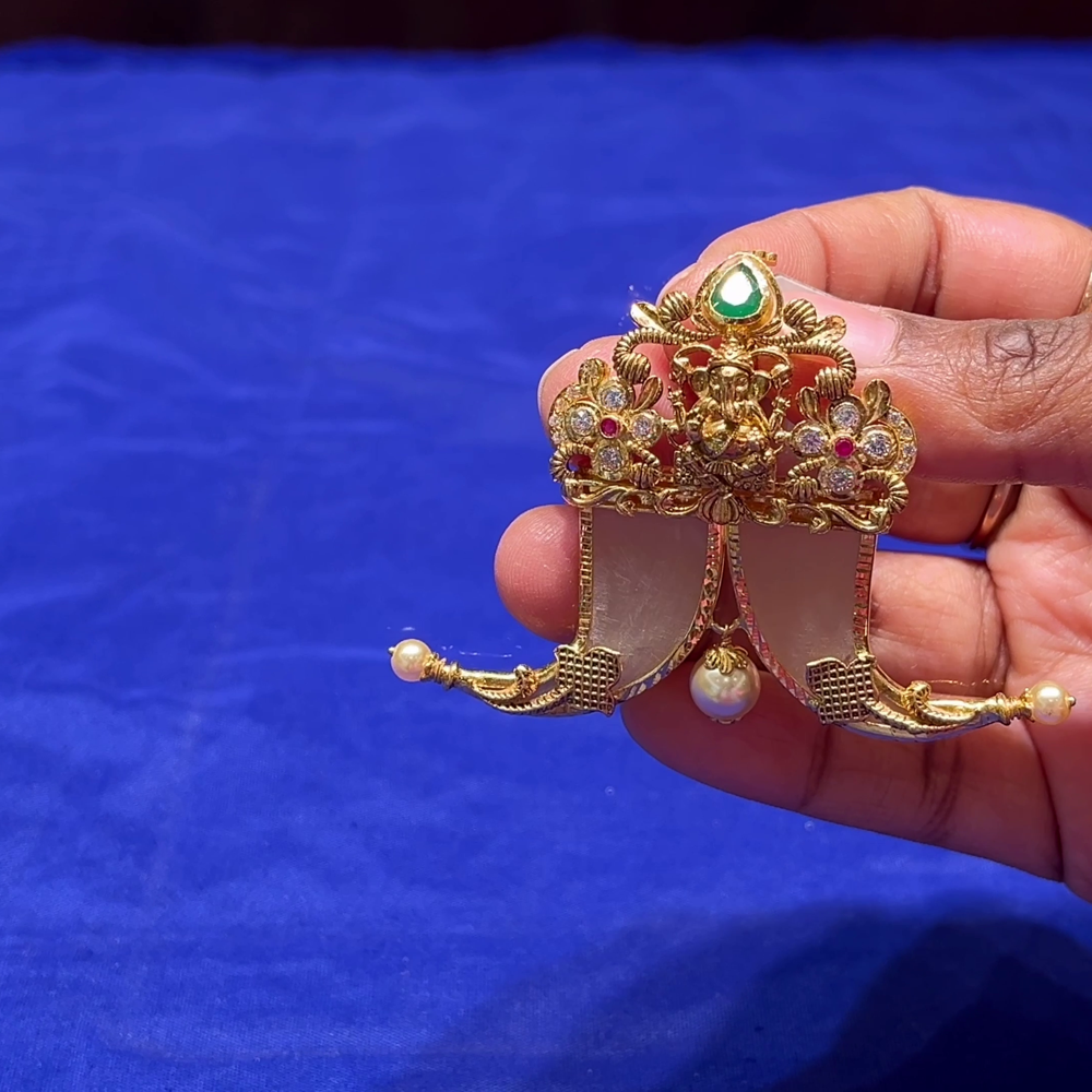 CMR 13.26gms Pendent 22K Nakshi