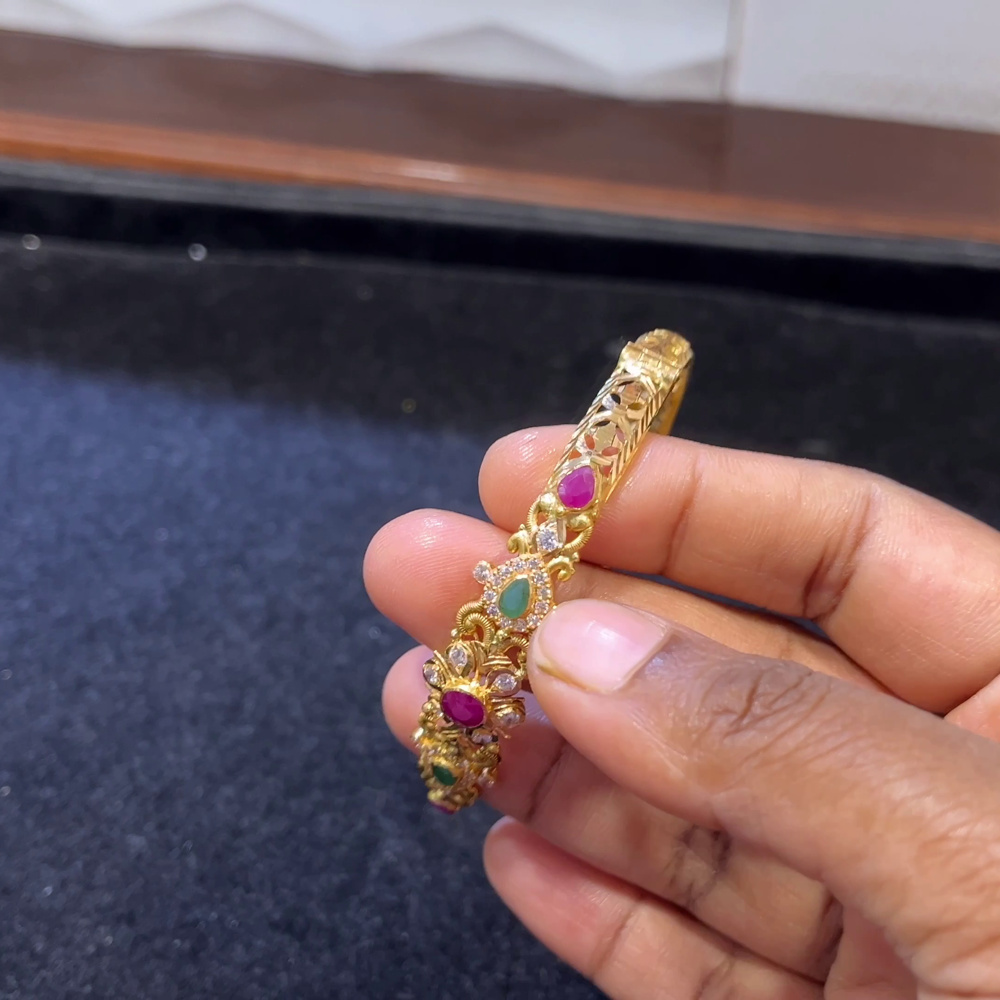 SRI RAM 13.898gms BANGLES 22K Yellow Gold