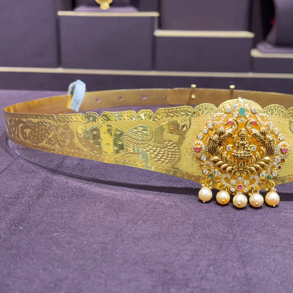 CMR 117.04gms VADDANAM 22K Nakshi