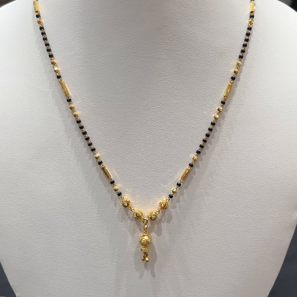 RS BROTHERS 8.475gms SHORT BLACK BEADS 22K Yellow Gold