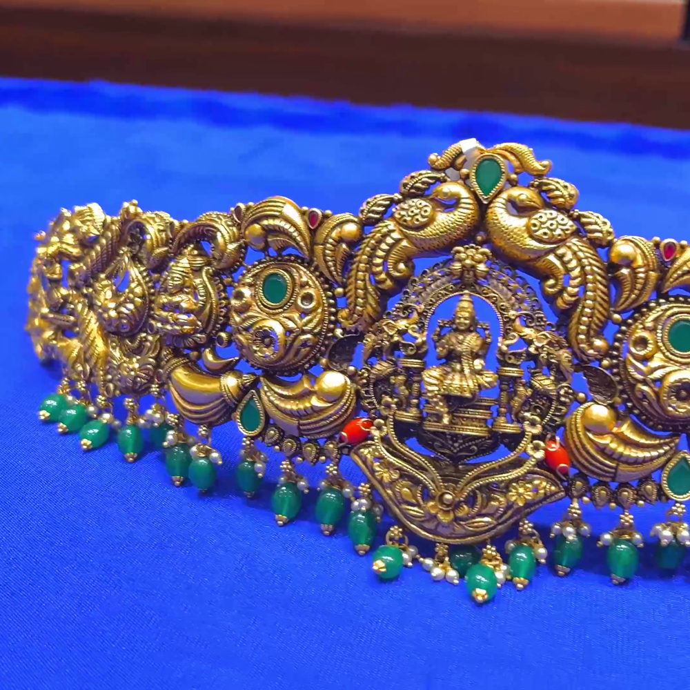 CMR 115.739gms VADDANAM 22K Nakshi