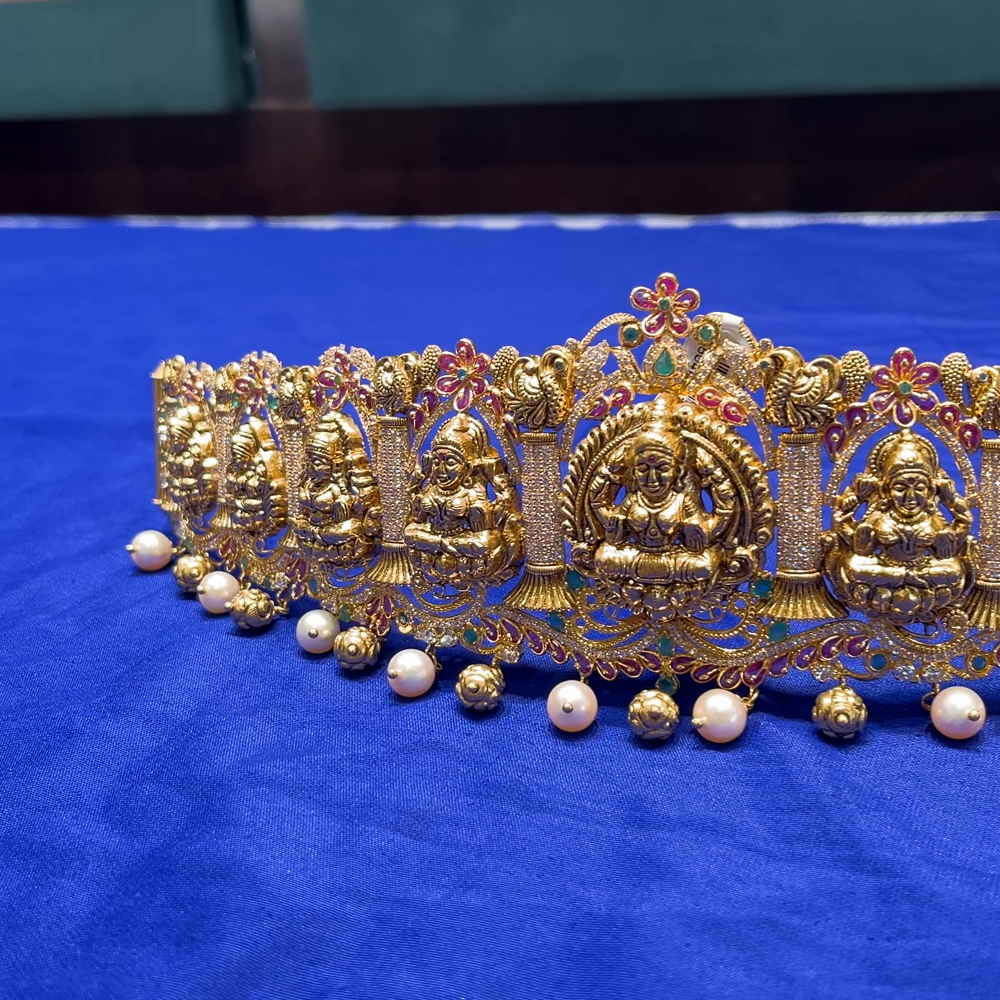 CMR 139.481gms VADDANAM 22K Nakshi