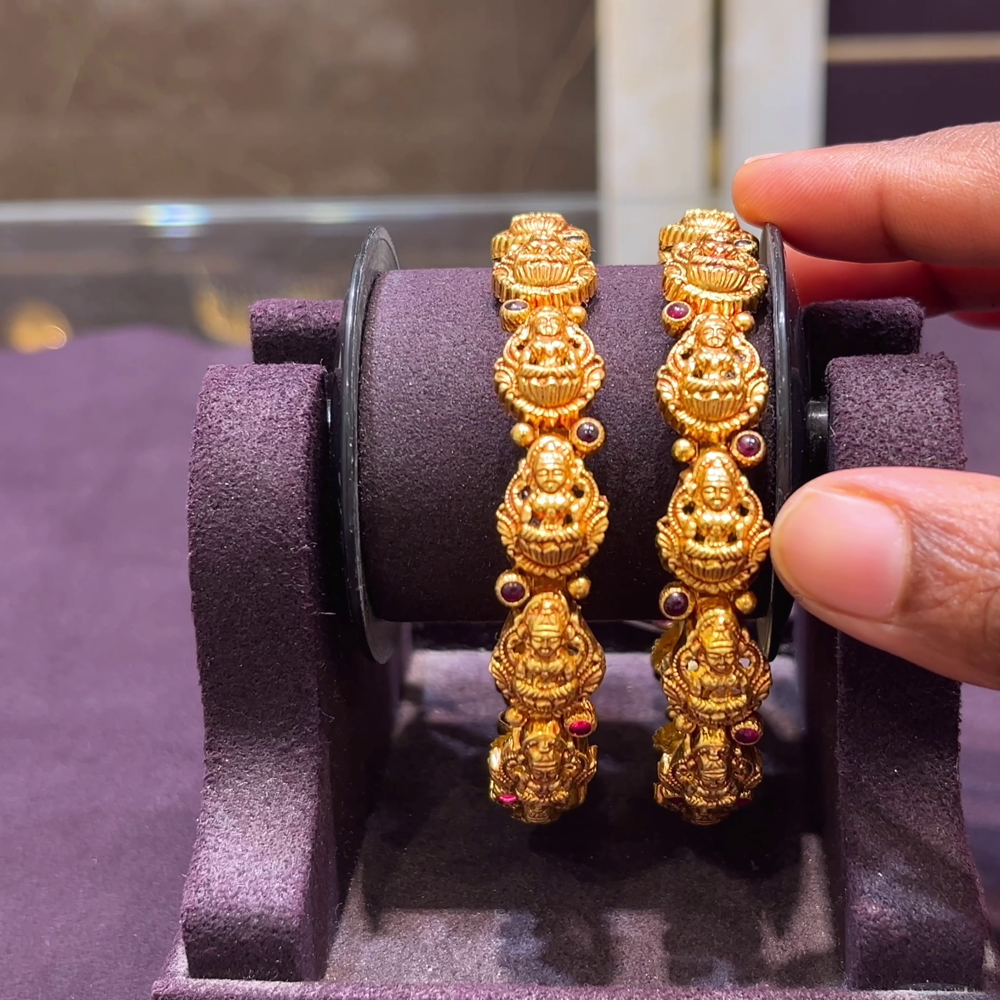 CMR 20.371gms BANGLES 22K Nakshi