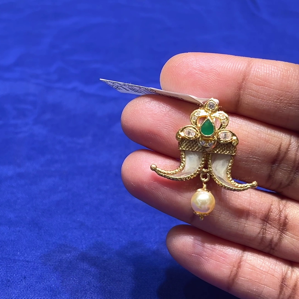 CMR 3.947gms Pendent 22K Nakshi