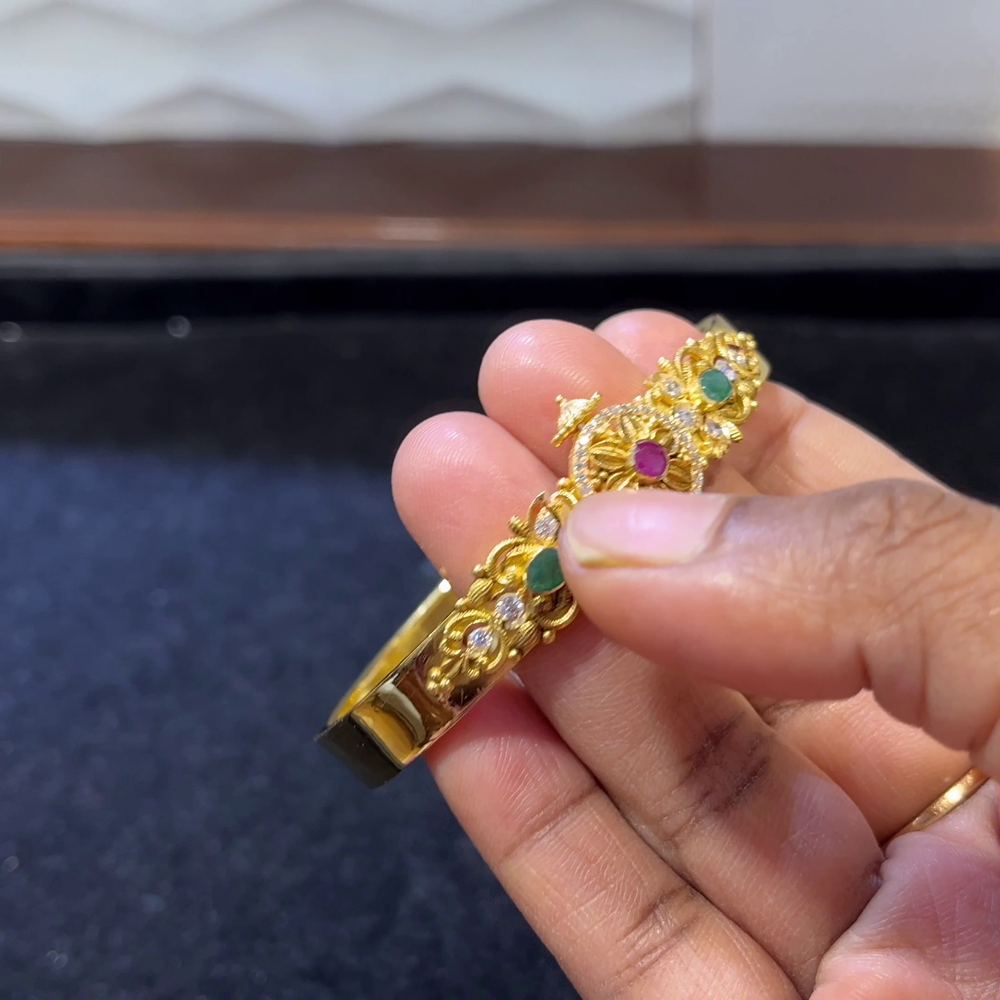 SRI RAM 16.616gms BANGLES 22K Yellow Gold