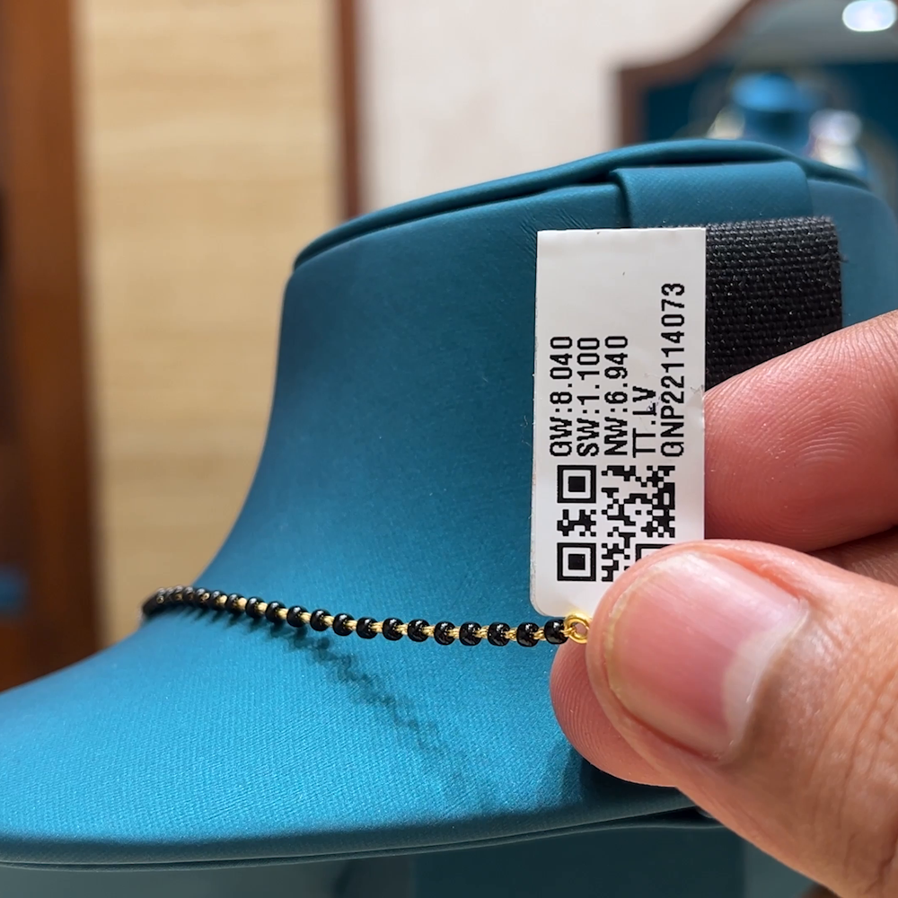 Chennai Shopping Mall 6.94gms SHORT BLACK BEADS 22K Yellow Gold