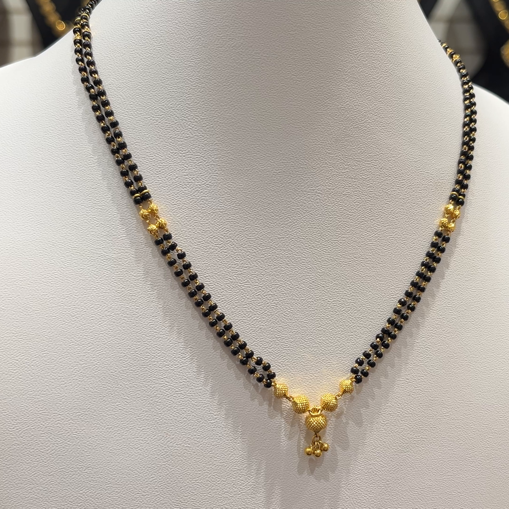 RS BROTHERS 8.812gms SHORT BLACK BEADS 22K Yellow Gold