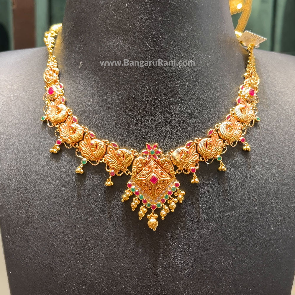Gold light weight online necklace with price
