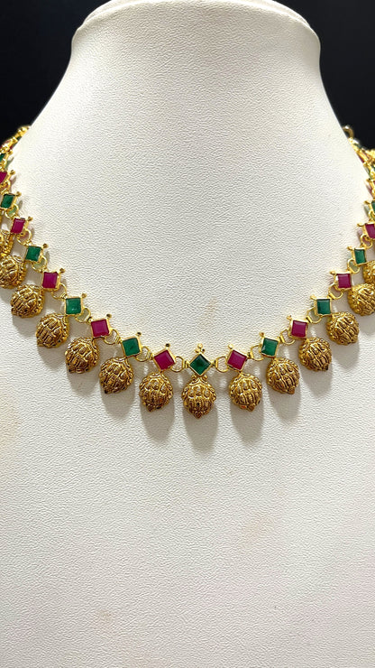 Saravana Jewellers 9.99gms NECKLACE 22K Yellow Gold
