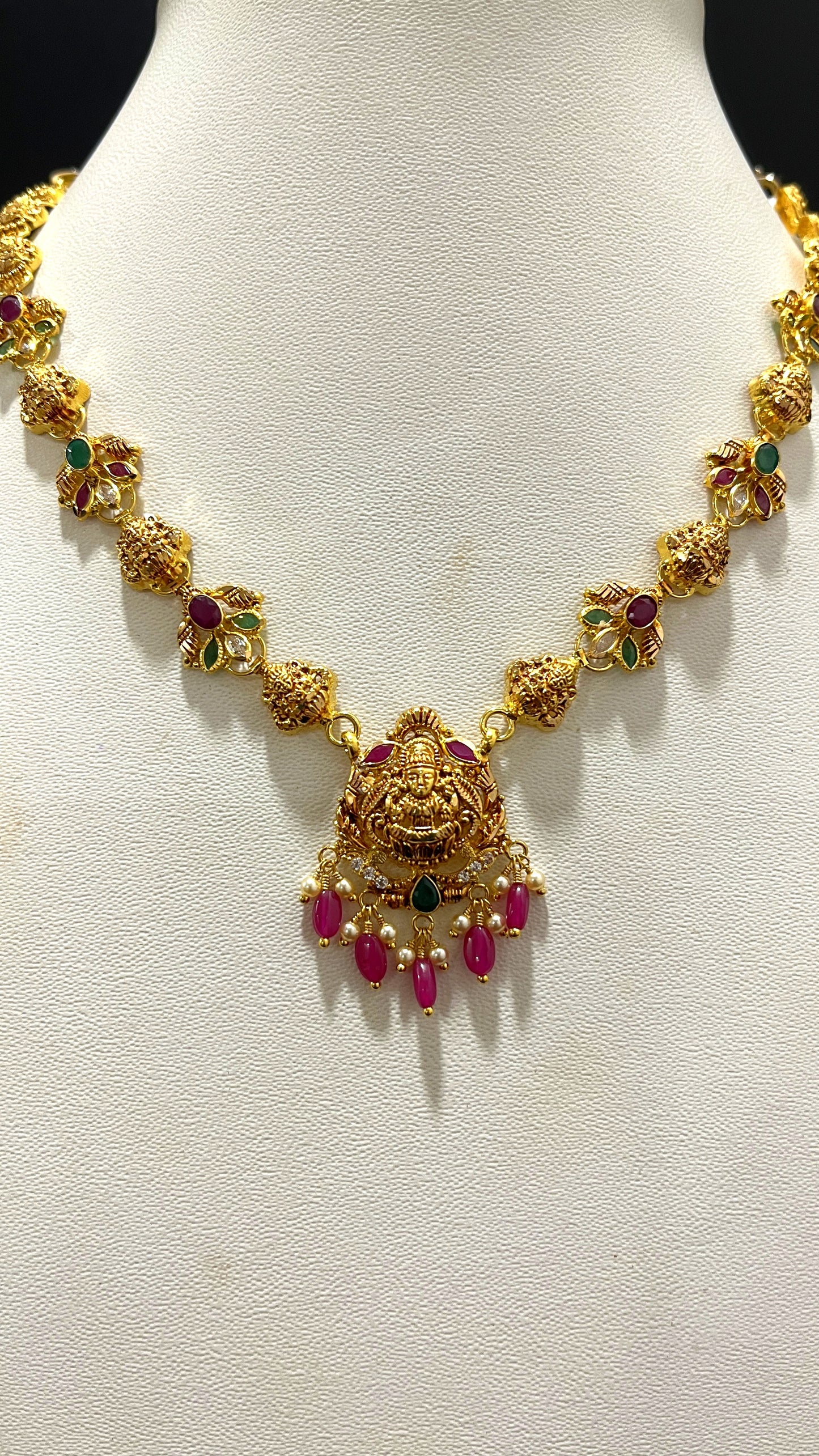 Saravana Jewellers 9.09gms NECKLACE 22K Yellow Gold