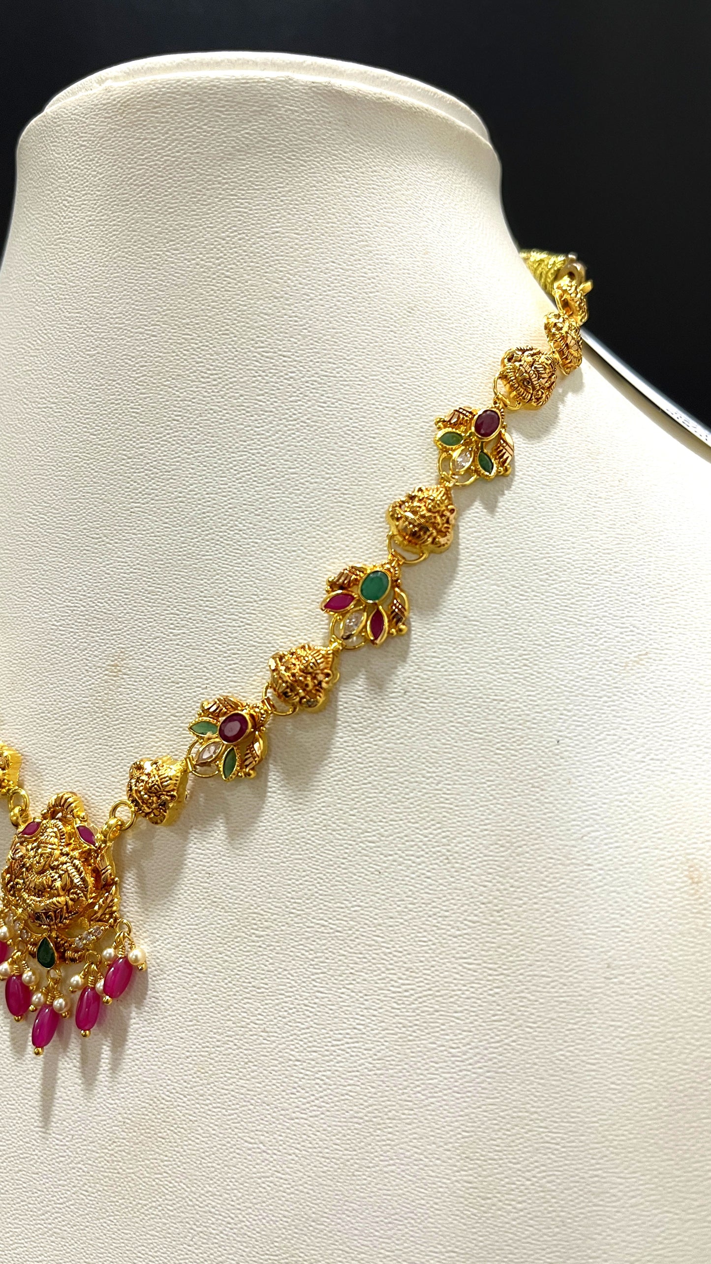 Saravana Jewellers 9.09gms NECKLACE 22K Yellow Gold