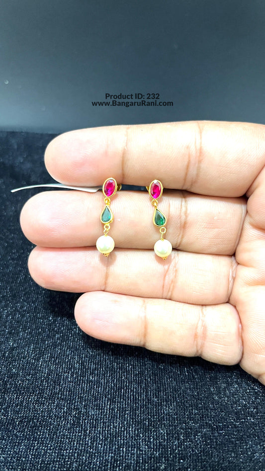 Saravana Jewellers 1.46gms GOLD EARRINGS 22K Yellow Gold