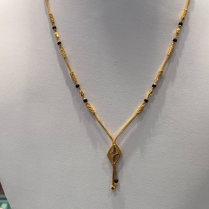 Anu Jewellers 12.245gms SHORT BLACK BEADS 22K Yellow Gold