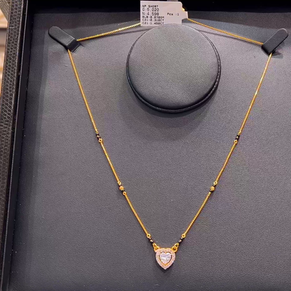 SOUTH INDIA 4.598gms SHORT BLACK BEADS 22K Yellow Gold