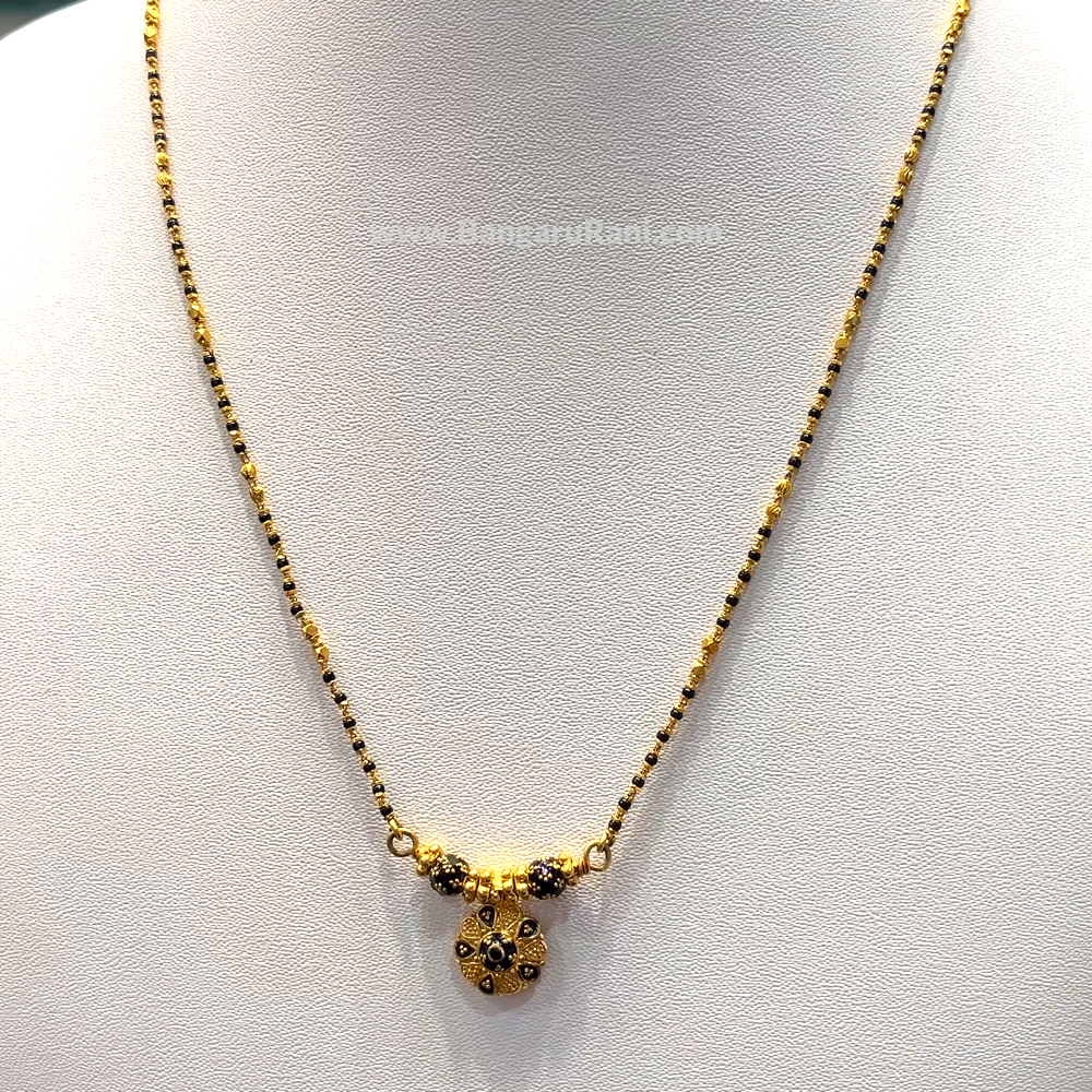 SRI RAM 10.01gms SHORT BLACK BEADS 22K Yellow Gold