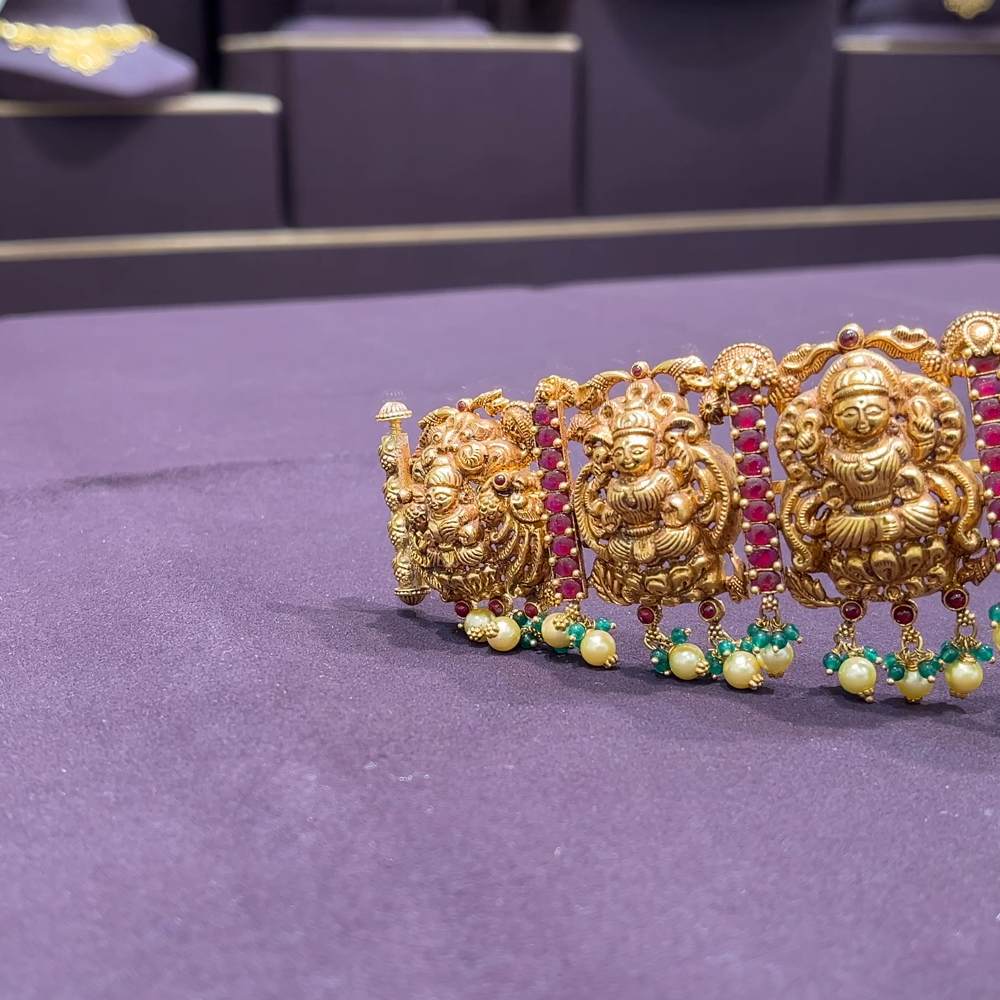 CMR 96.282gms VADDANAM 22K Nakshi