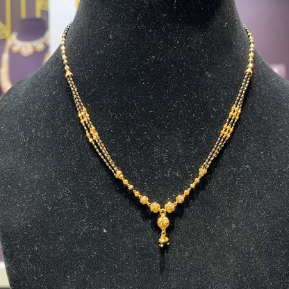 CMR 9.11gms SHORT BLACK BEADS 22K Yellow Gold