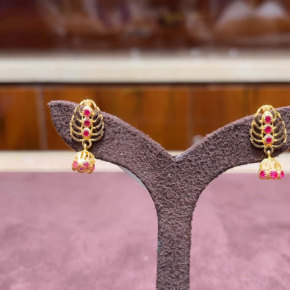 MUKUNDA JEWELLERS 2.99gms EARRINGS 22K Yellow Gold