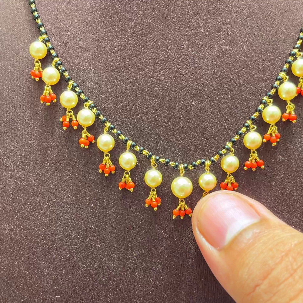 SwarnaKanchi 5.221gms SHORT BLACK BEADS 22K Yellow Gold