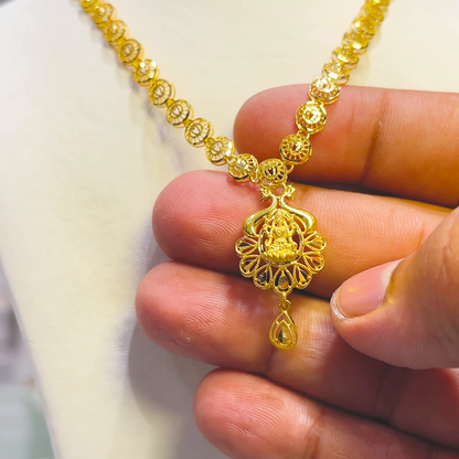 SOUTH INDIA 8.71gms NECKLACE 22K Yellow Gold