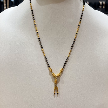 RS BROTHERS 7.775gms SHORT BLACK BEADS 22K Yellow Gold