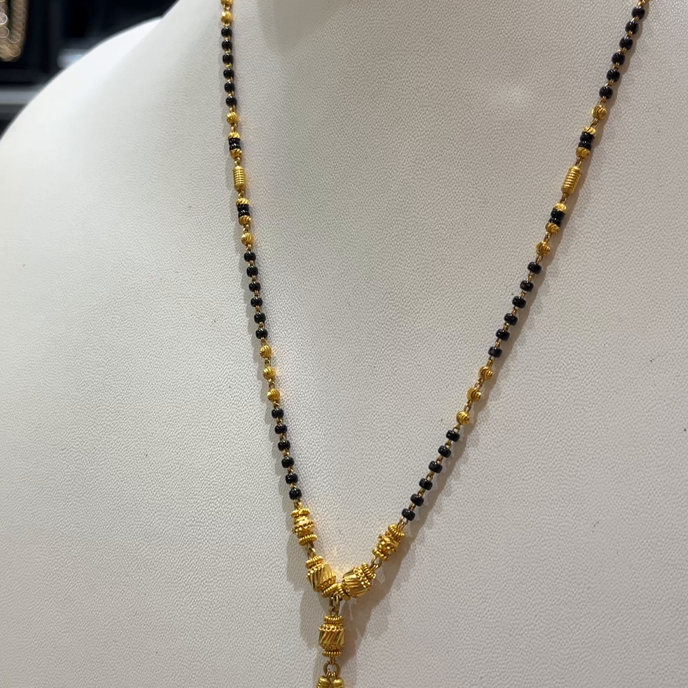 RS BROTHERS 7.775gms SHORT BLACK BEADS 22K Yellow Gold