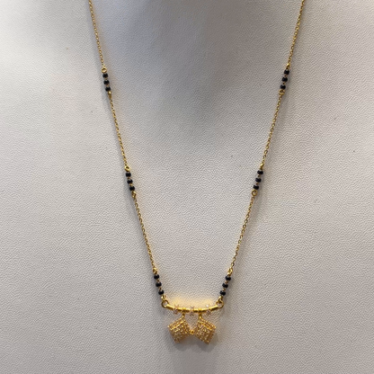 CMR 4.686gms SHORT BLACK BEADS 22K Nakshi