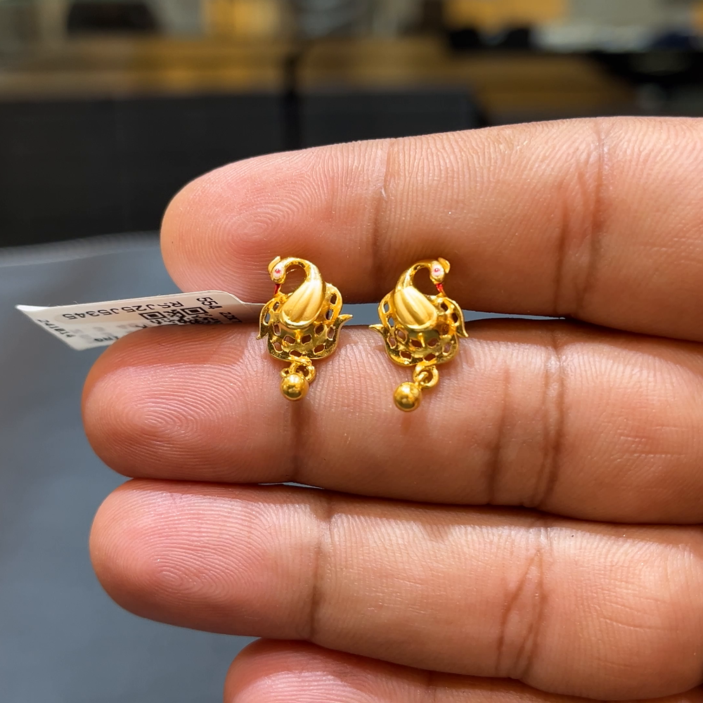 SOUTH INDIA 3.467gms EARRINGS 22K Yellow Gold