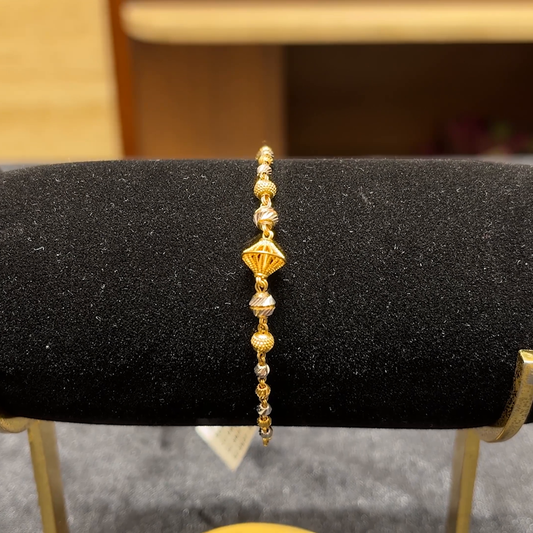 Chennai Shopping Mall 3.735gms Bracelets 22K Yellow Gold