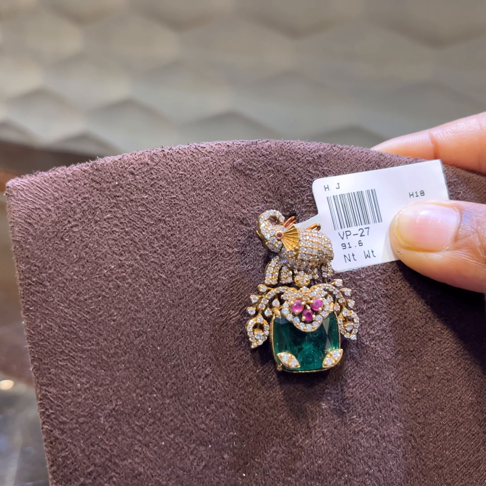 SRI RAM 6.812gms Pendent 22K Nakshi