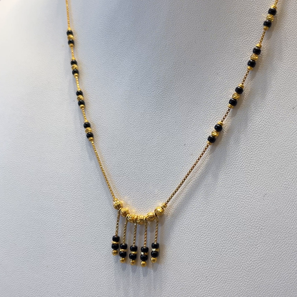 CMR 6.688gms SHORT BLACK BEADS 22K Nakshi