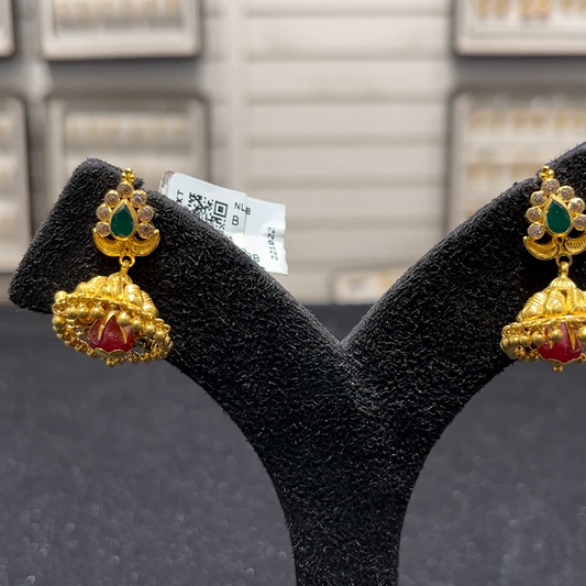 SOUTH INDIA 8.196gms EARRINGS 22K Yellow Gold